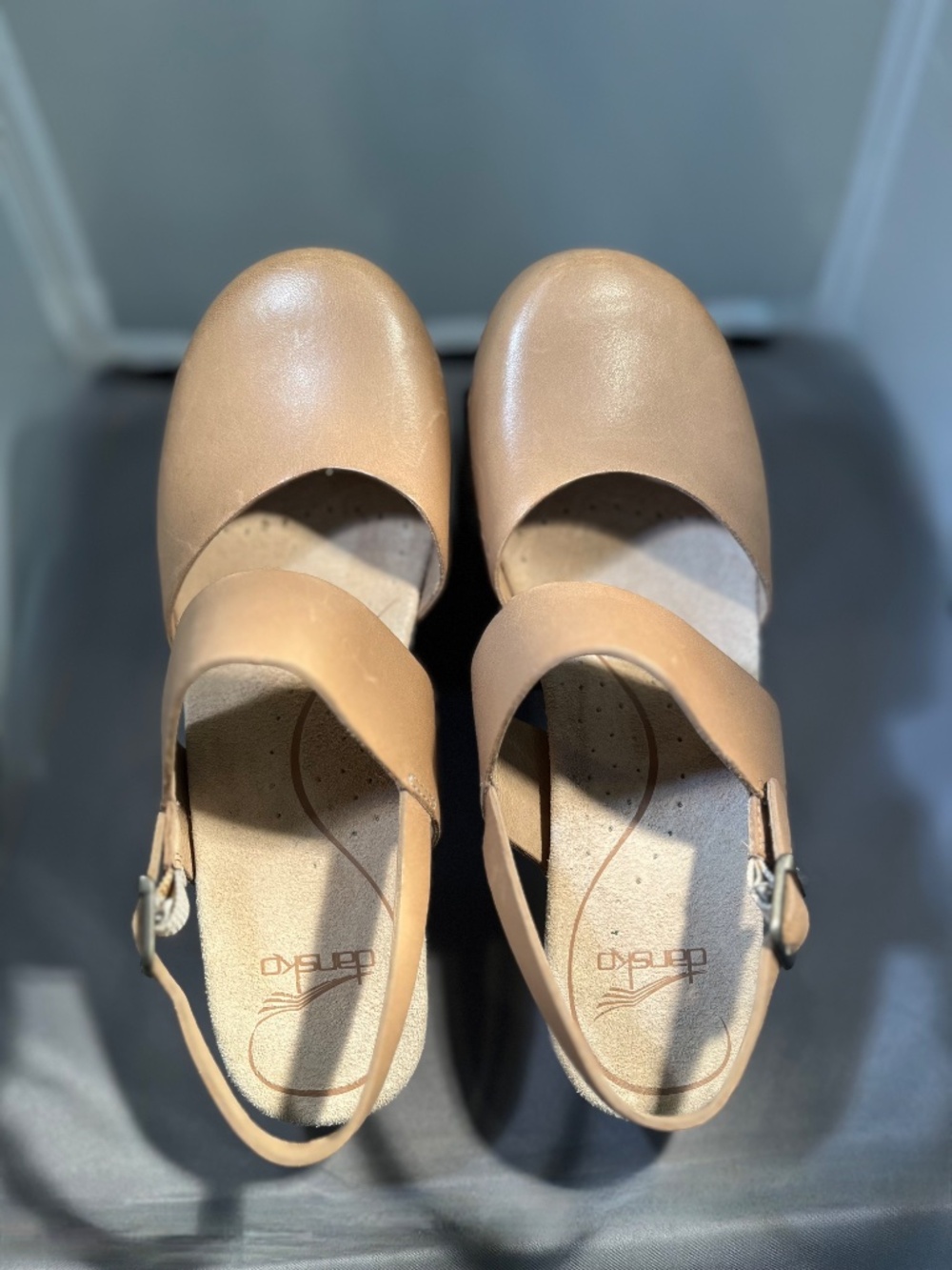 Dansko Thea *Discontinued Style* Tan Size 38 (8) - Picture 3 of 11